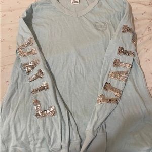 Victoria's secret PINK long sleeve shirt
Size: M
Like new